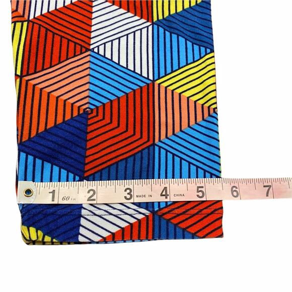 LulaRoe Tall & Curvy Multicolor Triangle Geometric Print Leggings - Picture 11 of 11